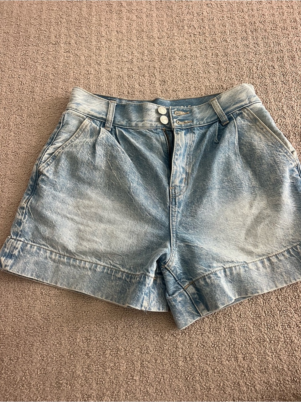 American Eagle Outfitters High-Waist Light Blue Denim Shorts size 2